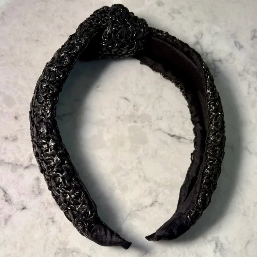 Women’s Black Textured Knot Headband – New in Original Packaging